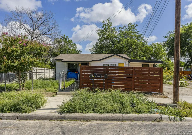 14th image of 435 Gould, San Antonio, TX 78207 | MLS# 1875088