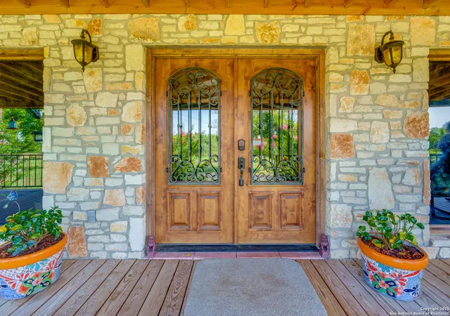Photo 4 of House for sale at 10745 Rosemar Ln, Adkins, TX 78101 | MLS# 1875105 | Listing updated on 2026-09-04