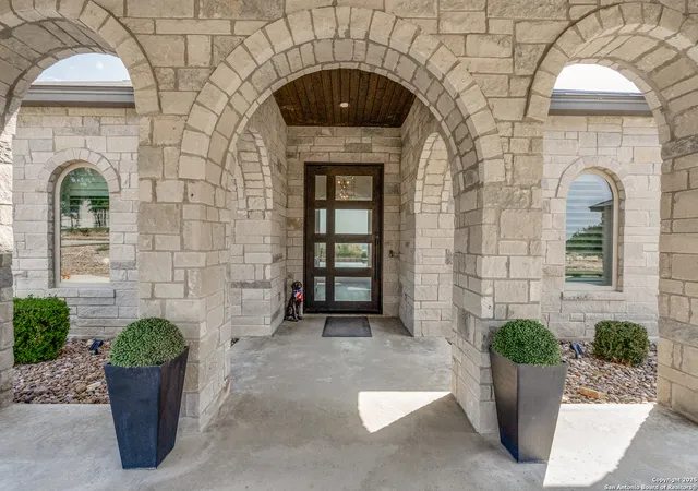 Photo 2 of Sale Pending at 10423 Kendall Cyn, San Antonio, TX 78255 | MLS# 1875129 | Listing updated on 2025-11-15