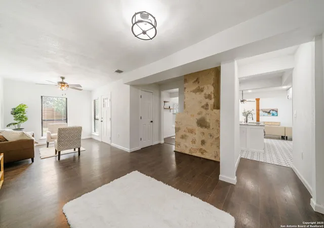 3rd image of 12584 Park Road 37, Lakehills, TX 78063 | MLS# 1875139