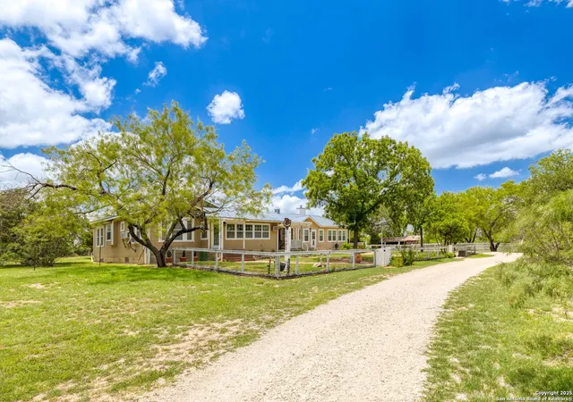 2nd image of 2 Fm 289, Comfort, TX 78013 | MLS# 1875157