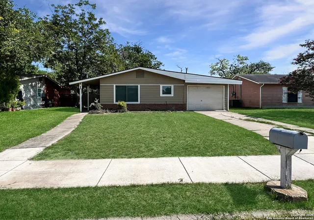 Photo 1 of Single family home for sale at 702 Deely Pl, San Antonio, TX 78221 | MLS# 1875183 | Listing updated on 2025-12-29