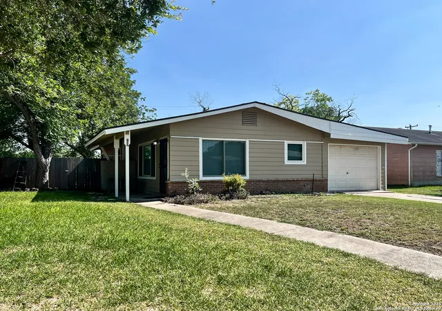 Photo 3 of Single family home for sale at 702 Deely Pl, San Antonio, TX 78221 | MLS# 1875183 | Listing updated on 2025-12-29