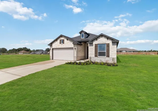 Photo 3 of Sale Pending at 1619 Vista View Dr, Pleasanton, TX 78064 | MLS# 1875231 | Listing updated on 2026-02-17