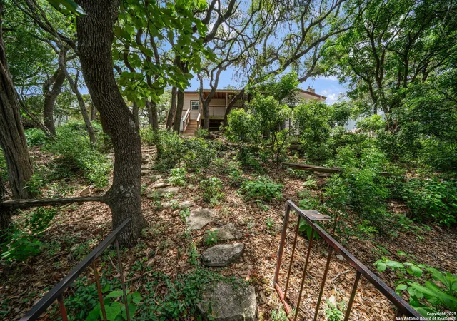 Photo 1 of Single family home for sale at 784 Hill Top, Canyon Lake, TX 78133 | MLS# 1875256 | Listing updated on 2025-12-09