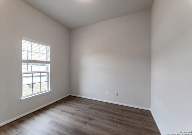 3rd image of 202 Ednie Ln, Mico, TX 78056 | MLS# 1875269