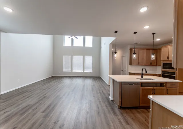 4th image of 202 Ednie Ln, Mico, TX 78056 | MLS# 1875269