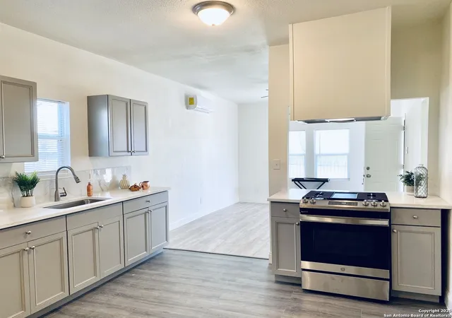 Photo 1 of Single family home for sale at 2254 N Pan Am Expy, San Antonio, TX 78208 | MLS# 1875274 | Listing updated on 2025-06-23