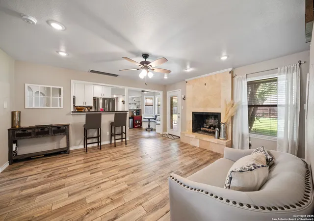 Photo 4 of Sale Pending at 7511 Louisa Allen Ct, San Antonio, TX 78240 | MLS# 1875315 | Listing updated on 2025-08-06