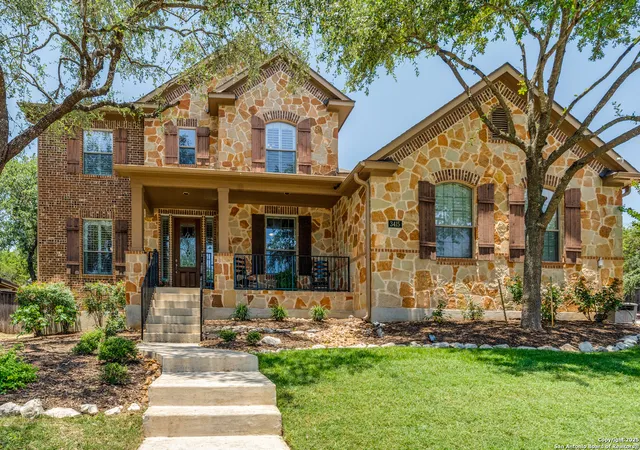 Photo 3 of Sale Pending at 3415 Crst Noche Dr, San Antonio, TX 78261 | MLS# 1875416 | Listing updated on 2026-01-13