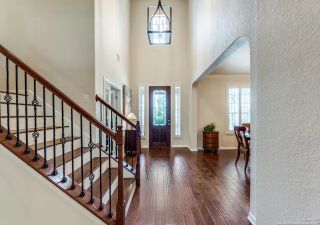 Photo 4 of Sale Pending at 3415 Crst Noche Dr, San Antonio, TX 78261 | MLS# 1875416 | Listing updated on 2026-01-13