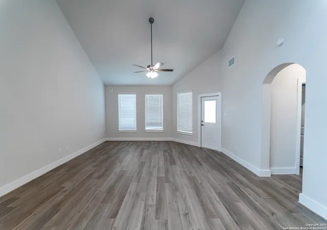 4th image of 192 Ednie Ln, Mico, TX 78056 | MLS# 1875477