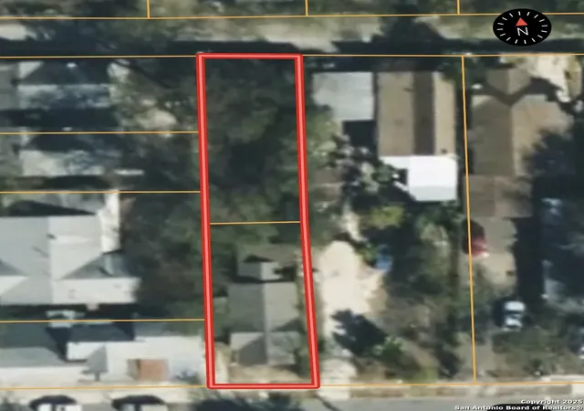 Photo 4 of Sale Pending at 945 Delgado, San Antonio, TX 78207 | MLS# 1875590 | Listing updated on 2025-11-05