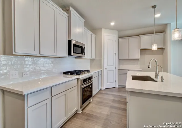 2nd image of 2829 Maximilian Lane, New Braunfels, TX 78130 | MLS# 1875612