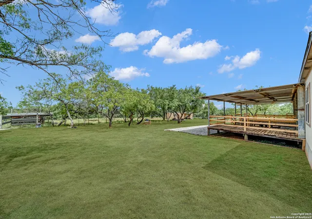 3rd image of 6 River Bluff Dr, Lytle, TX 78052 | MLS# 1875629