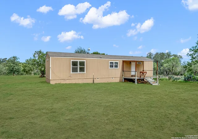 5th image of 6 River Bluff Dr, Lytle, TX 78052 | MLS# 1875629