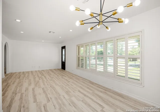 Photo 3 of Sale Pending at 541 Cardinal, Kerrville, TX 78028 | MLS# 1875640 | Listing updated on 2025-11-05