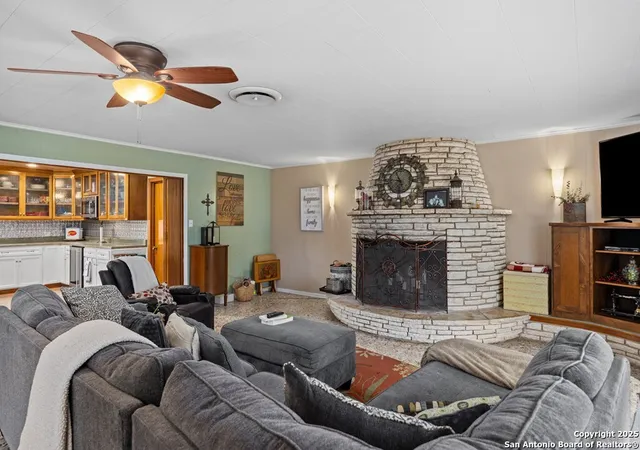 Photo 3 of Sale Pending at 532 Overhill, Kerrville, TX 78028 | MLS# 1875654 | Listing updated on 2025-10-29