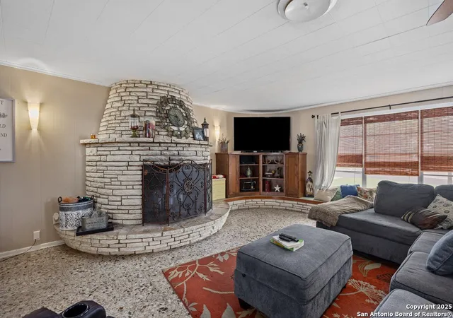 Photo 4 of Sale Pending at 532 Overhill, Kerrville, TX 78028 | MLS# 1875654 | Listing updated on 2025-10-29