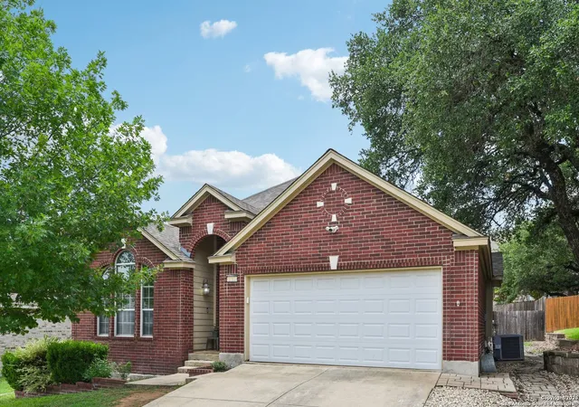 Photo 1 of Sale Pending at 1011 Parter Pond, San Antonio, TX 78260 | MLS# 1875746 | Listing updated on 2025-10-29