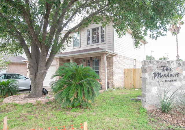 Photo 3 of Single family home for sale at 9075-1 W Foxgrove Way, San Antonio, TX 78251 | MLS# 1875839 | Listing updated on 2025-11-25