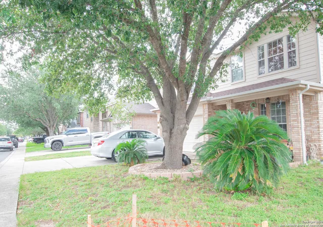 Photo 4 of Single family home for sale at 9075-1 W Foxgrove Way, San Antonio, TX 78251 | MLS# 1875839 | Listing updated on 2025-11-25