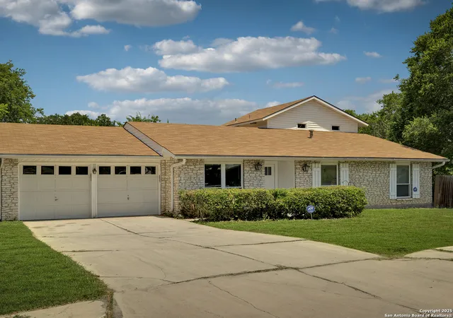 Photo 3 of Sale Pending at 8302 Hastings, San Antonio, TX 78239 | MLS# 1875877 | Listing updated on 2025-10-13