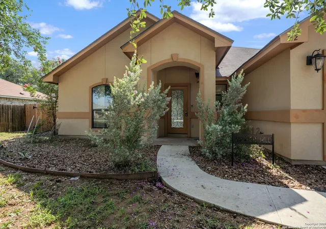 Photo 3 of Single family home for sale at 312 Bunker Hill, Pleasanton, TX 78064 | MLS# 1875886 | Listing updated on 2025-11-01