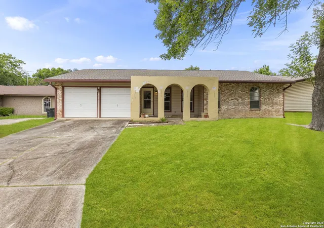 Photo 4 of Sale Pending at 609 Jamie Sue Dr, Converse, TX 78109 | MLS# 1875907 | Listing updated on 2025-10-21