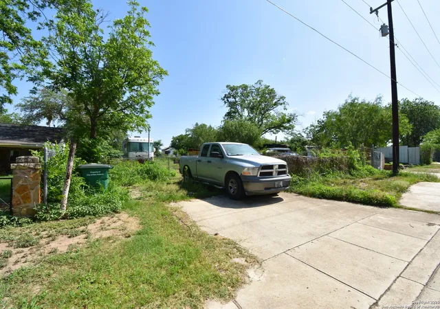 5th image of 5327 Hillburn, San Antonio, TX 78242 | MLS# 1875932