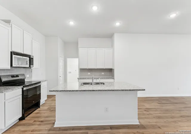 3rd image of 3014 Selhurst Street, Converse, TX 78109 | MLS# 1876060