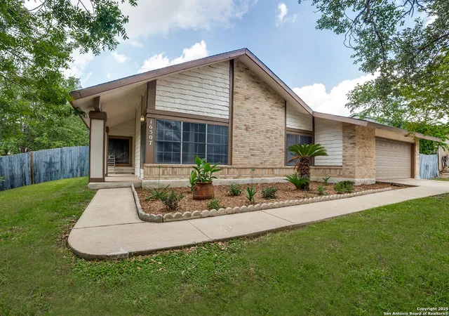 Photo 1 of Single family home for sale at 16507 Willow Run, San Antonio, TX 78247 | MLS# 1876075 | Listing updated on 2025-10-03