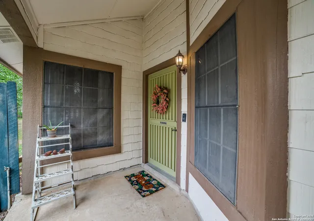 Photo 2 of Single family home for sale at 16507 Willow Run, San Antonio, TX 78247 | MLS# 1876075 | Listing updated on 2025-10-03