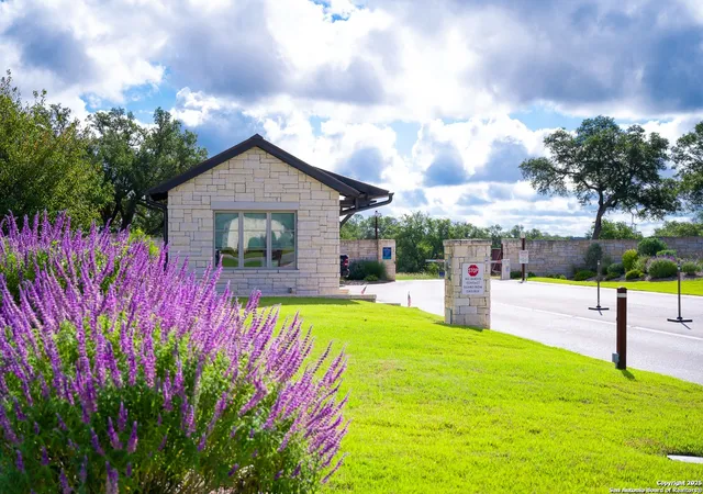 Photo 4 of Land for sale at Lot 6 Ledgestone, Boerne, TX 78006 | MLS# 1876117 | Listing updated on 2025-07-22