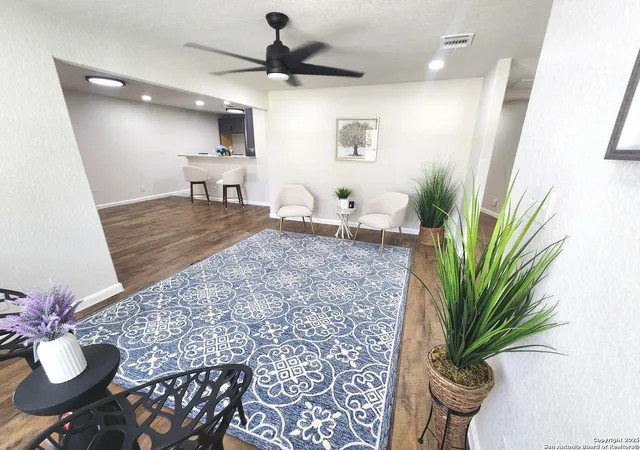 2nd image of 102 Wonder, San Antonio, TX 78213 | MLS# 1876148