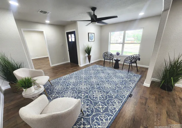 Photo 3 of Sale Pending at 102 Wonder, San Antonio, TX 78213 | MLS# 1876148 | Listing updated on 2025-10-23