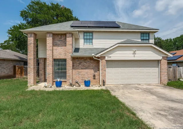 Photo 2 of Single family home for sale at 2500 Newning, Schertz, TX 78154 | MLS# 1876170 | Listing updated on 2025-07-25