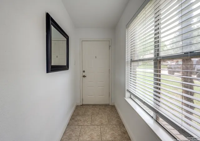 Photo 3 of Single family home for sale at 2500 Newning, Schertz, TX 78154 | MLS# 1876170 | Listing updated on 2025-07-25