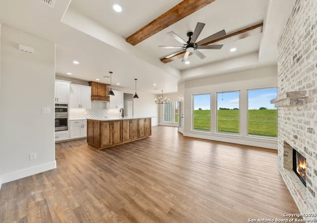 4th image of 720 N Dickson, Poth, TX 78147 | MLS# 1876173