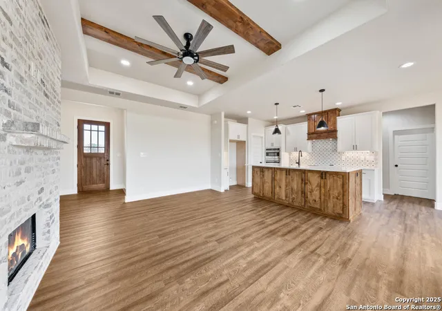 5th image of 720 N Dickson, Poth, TX 78147 | MLS# 1876173