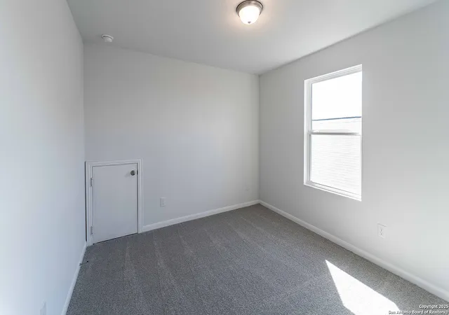 Photo 4 of Sale Pending at 4940 Hawkwell Ln, San Antonio, TX 78263 | MLS# 1876199 | Listing updated on 2026-02-16