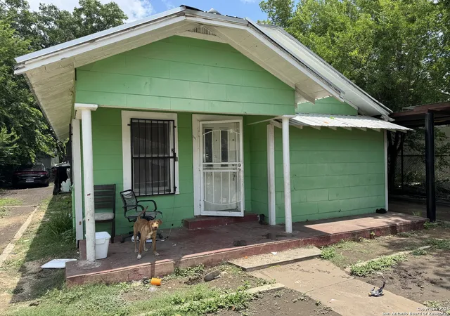 2nd image of 211 Wilcox, San Antonio, TX 78211 | MLS# 1876289