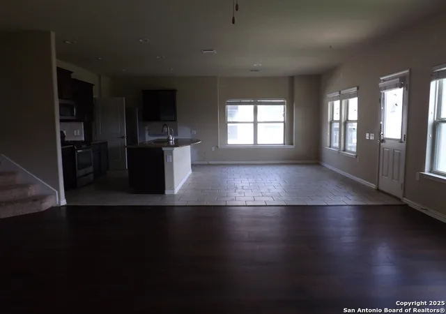 Photo 3 of Sale Pending at 11547 Pelican Pass, San Antonio, TX 78221 | MLS# 1876302 | Listing updated on 2025-12-24