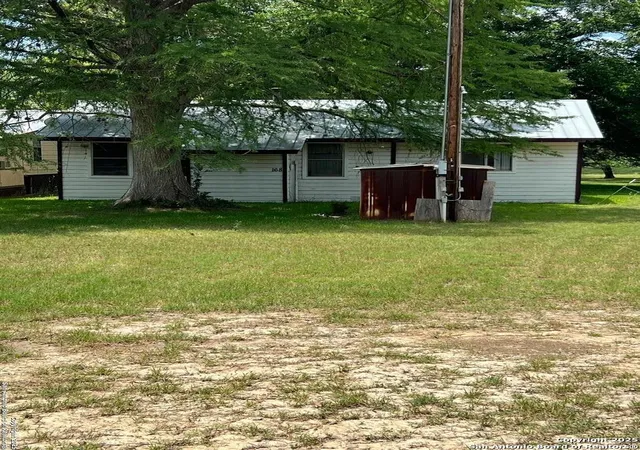 Homes for sale in Pipe Creek, TX | 168 Water St, Pipe Creek, TX 78063 | MLS# 1876304