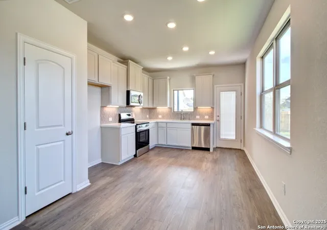 Photo 3 of Sale Pending at 893 Casetta Trl, New Braunfels, TX 78130 | MLS# 1876392 | Listing updated on 2025-12-18