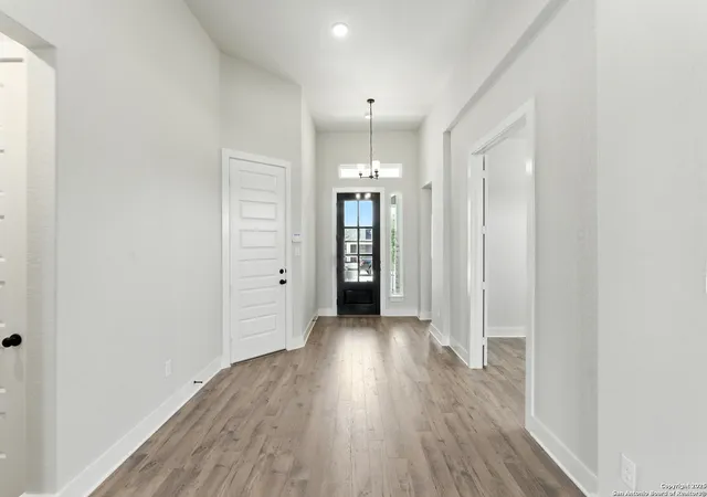 Photo 4 of Sale Pending at 519 White Oak, Castroville, TX 78009 | MLS# 1876533 | Listing updated on 2025-10-13