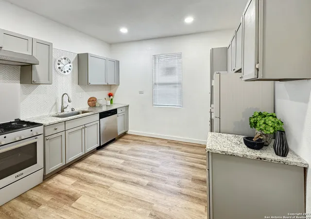 5th image of 102 Aganier Ave, San Antonio, TX 78212 | MLS# 1876534