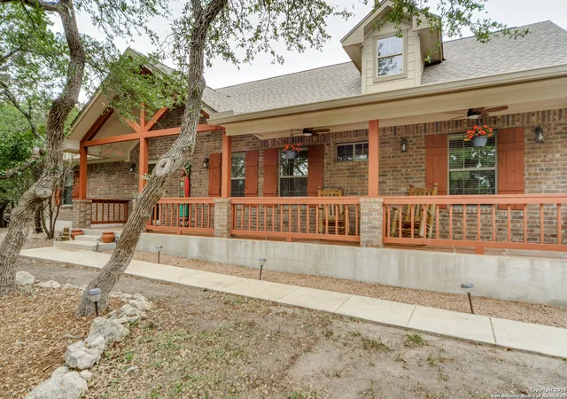 Photo 1 of Single family home for sale at 1777 Crossbow, Canyon Lake, TX 78133 | MLS# 1876569 | Listing updated on 2025-07-28