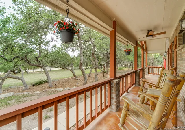 Photo 4 of Single family home for sale at 1777 Crossbow, Canyon Lake, TX 78133 | MLS# 1876569 | Listing updated on 2025-07-28