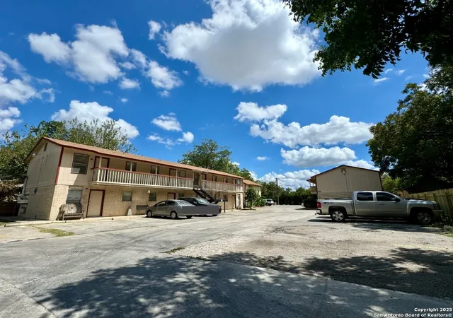 Photo 3 of Sale Pending at 1523 Quintana, San Antonio, TX 78211 | MLS# 1876626 | Listing updated on 2025-11-20